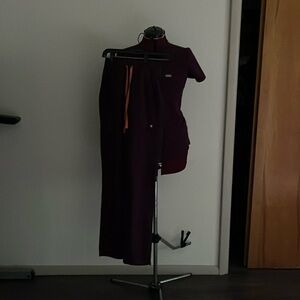 FIGS Deep Purple set